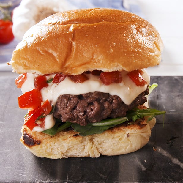 Garlic Lover Cheeseburger